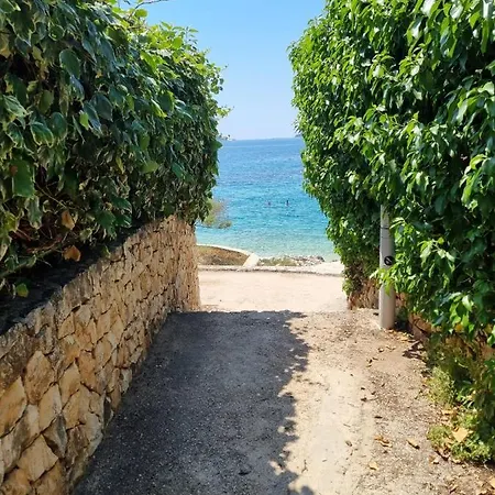 Sea View *